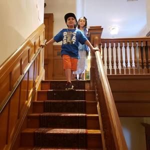 Meet your Posher, Aida